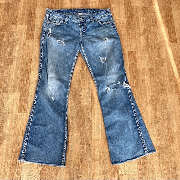 Silver Jeans Frances Womens 31 X 33 (actual 33 X 29.5) Cut-Off Denim Jeans